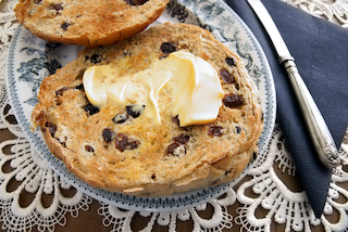 Warburton’s Fruity Tea Cake
